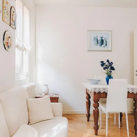 Verdi 25 아파트 이몰라